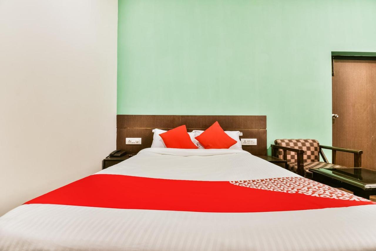 Oyo 62096 Pride Palace Hotels Патна Екстериор снимка