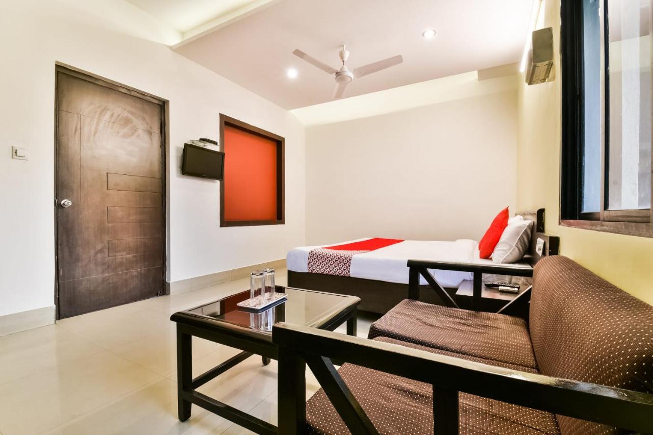 Oyo 62096 Pride Palace Hotels Патна Екстериор снимка