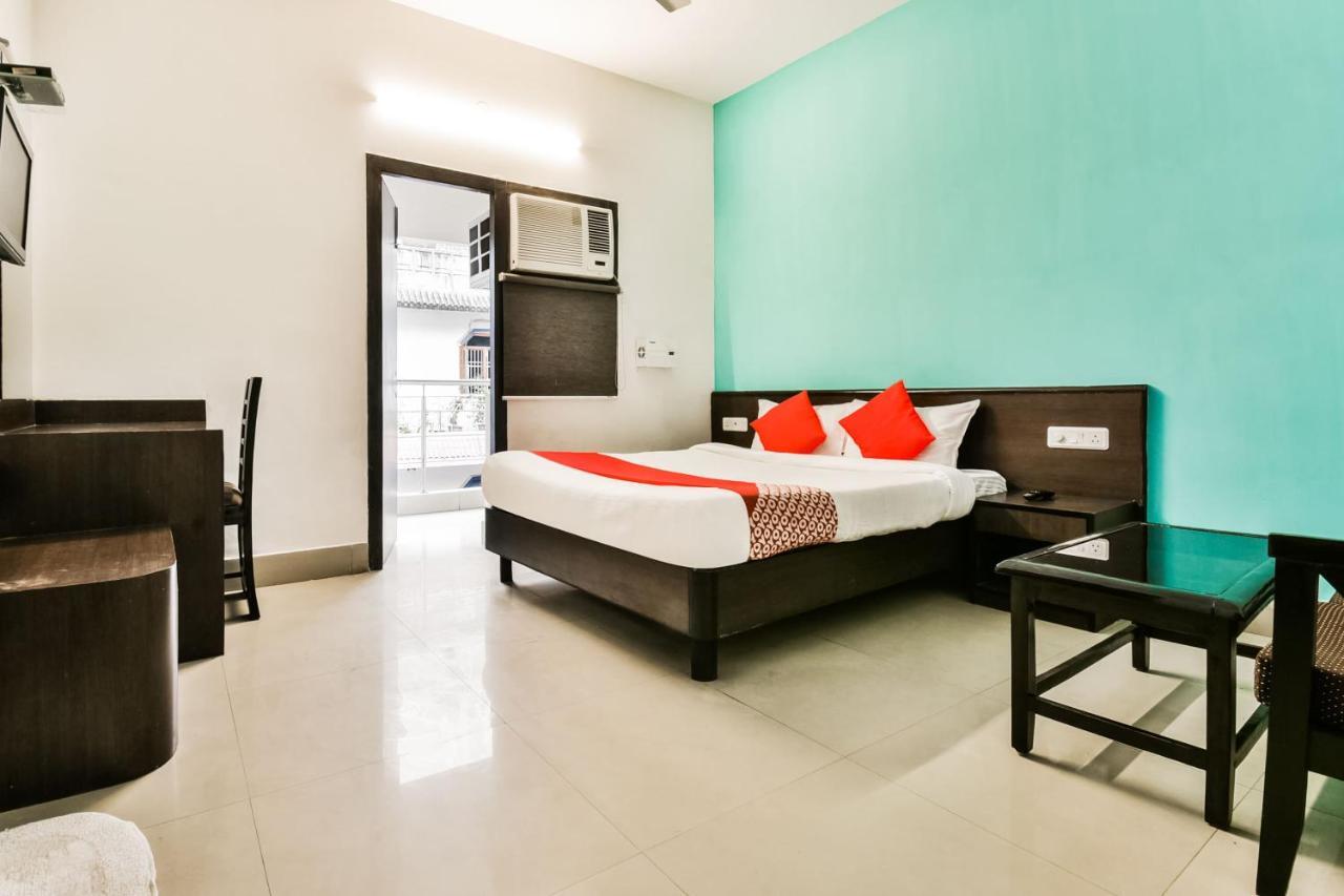 Oyo 62096 Pride Palace Hotels Патна Екстериор снимка