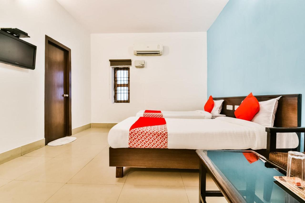 Oyo 62096 Pride Palace Hotels Патна Екстериор снимка