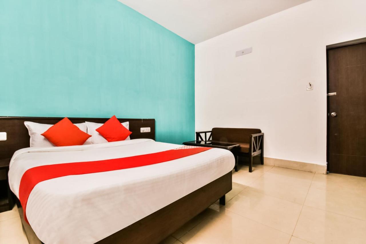 Oyo 62096 Pride Palace Hotels Патна Екстериор снимка