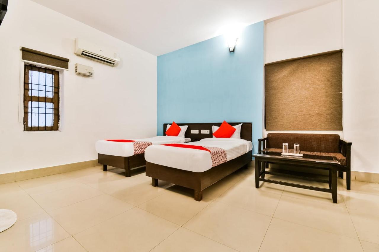 Oyo 62096 Pride Palace Hotels Патна Екстериор снимка